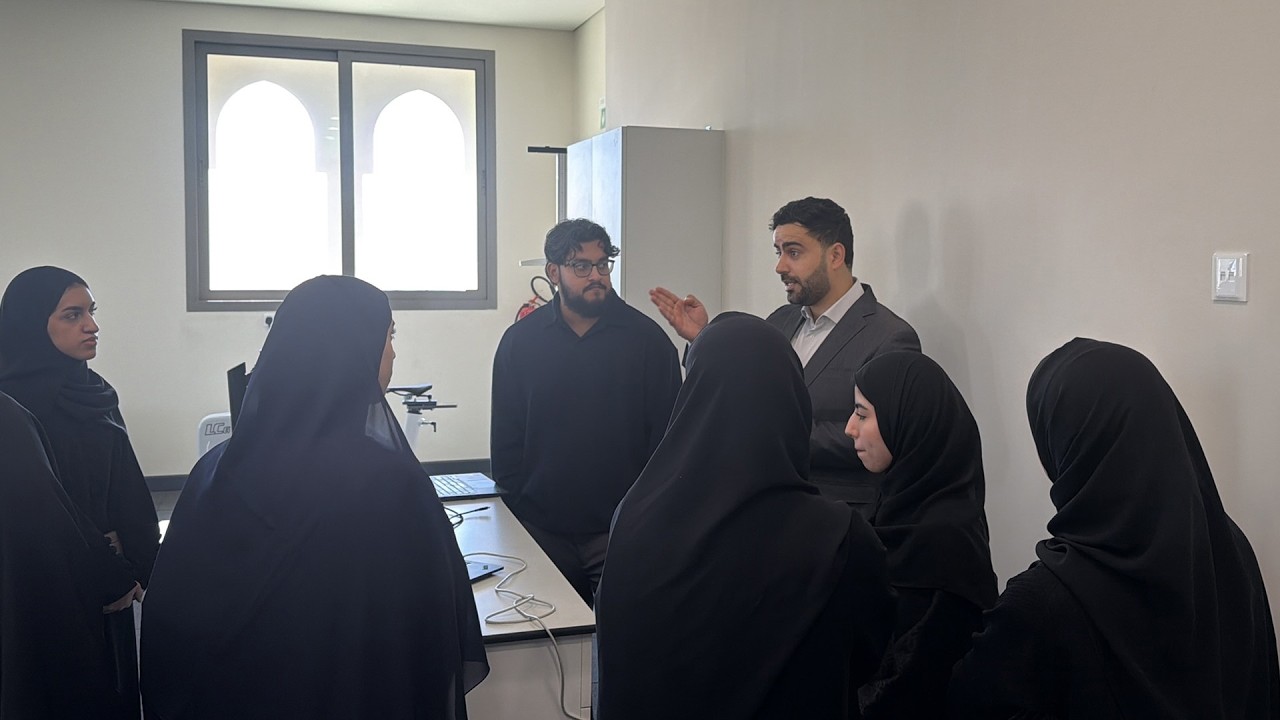 Image for the title: Youtube Image