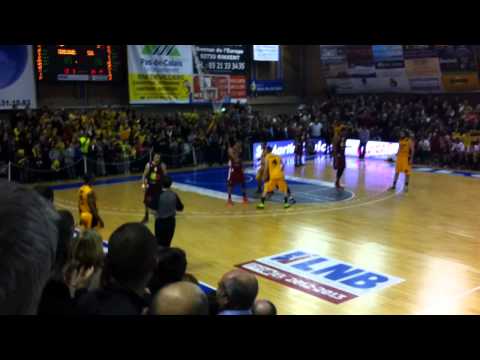 Buzzer Zainoul Bah Quart de final SOMB-Strasbourg