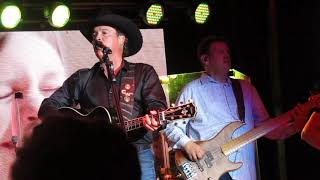 Clay Walker at Whiskey Jam - &quot;If I Could Make a Living&quot;