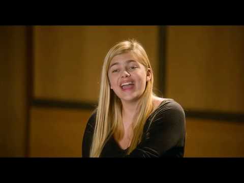 Videoclip de Je vole — Louane