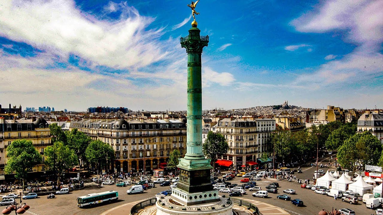 Embark on an immersive walking tour around the vibrant Bastille Square.
