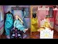 Elsa & Anna  Princess Bedroom Holiday Morning Routine -  Frozen Arendelle Castle Doll House