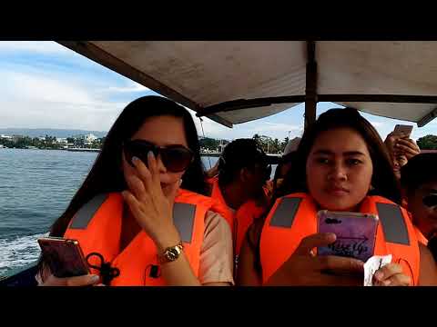 sta cruz   on the boat going to beach
