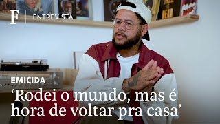 Emicida trilha seu retorno ao rap com álbum em homenagem ao Racionais MCs