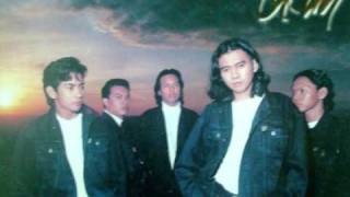 Download lagu Amy OKAY lumrah percintaan mp3