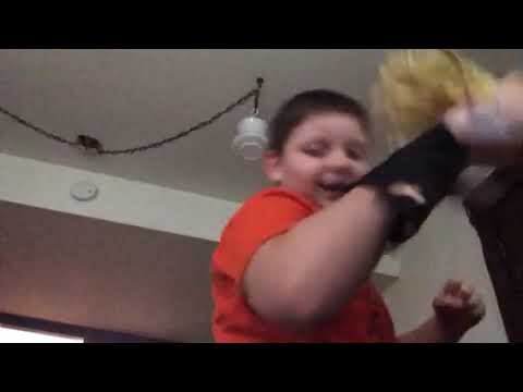 The Eric Jacobson voice of miss piggy