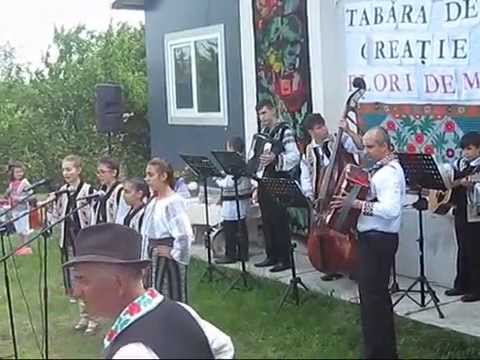 Ansamblul Folcloric Floarea Dorului Spectacole 30.05.2015 si 01.06.2015