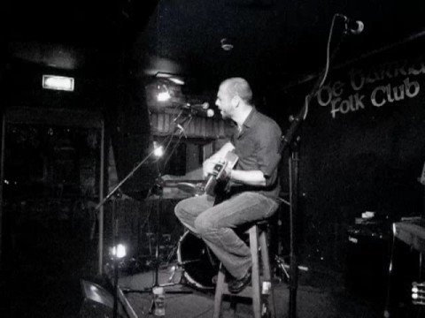 Aiden MacKenzie | 'Crossed' live at De Barras Folk Club, Cor