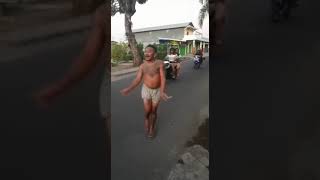 Download lagu Tatto bukan kriminalitas ...!!! Seorang pria yang berbadab bertatto joget lagu tiktok menjadi viral mp3 Download lagu Tatto bukan kriminalitas ...!!! Seorang pria yang berbadab bertatto joget lagu tiktok menjadi viral mp3