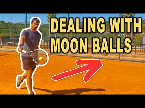 ONE HANDED BACKHAND - How to deal with moon balls