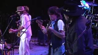 Neil Young with Waylon Jennings - Get Back To The Country (Live at Farm Aid 1985)