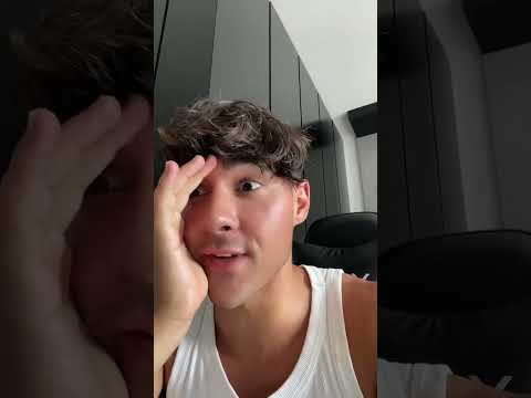 Apple is exaggerating😐The new iPhone 15 #Shorts