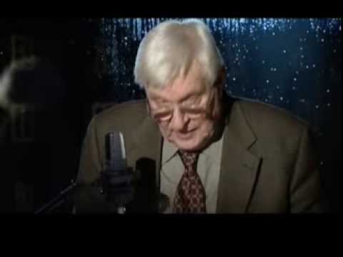 Читаем Блокадную книгу (Россия, Александр Сокуров) 2009 год.