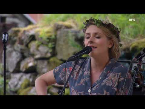 Eivør Pálsdóttir - Trøllabundin – 10.08.13 - High Quality with intro