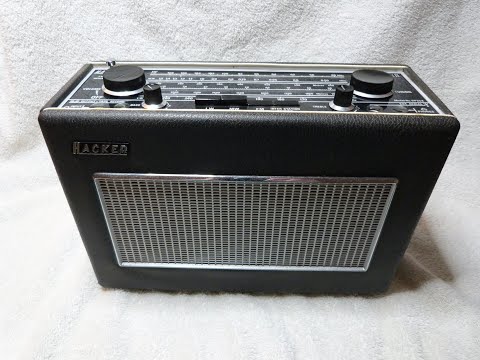 Hacker Sovereign II RP25X transistor radio (~1970, Great Britain)