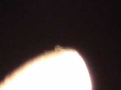 Y LEAVE ME NOW?  The Nervous DJ w/eLBee BaD  (full clip!)