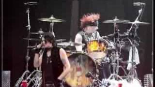 Homecoming Queen - Hinder