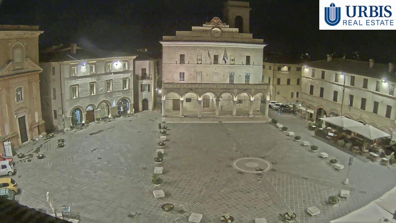 Live webcam view of Montefalco Piazza del Comune