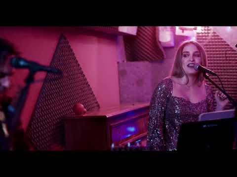 Showtime Band - Jolene/Valerie (medley) cover