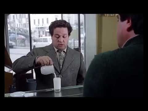 il bicchiere d'acqua (Un povero ricco - 1983)