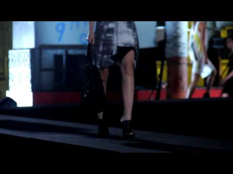 HELMUT LANG RUNWAY SHOW 2012 SS 1