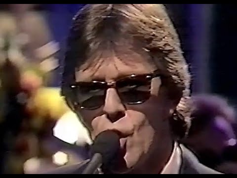 Only The Lonely - Sung by Carl Wayne ( of The Move and Hollies ) originally recorded by Roy Orbison