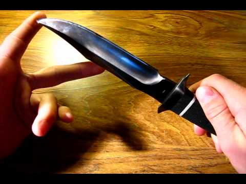 Knife Review and Test  SOG Tech Bowie