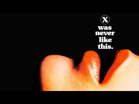 afbeelding Opening title for 'Emmanuelle' 