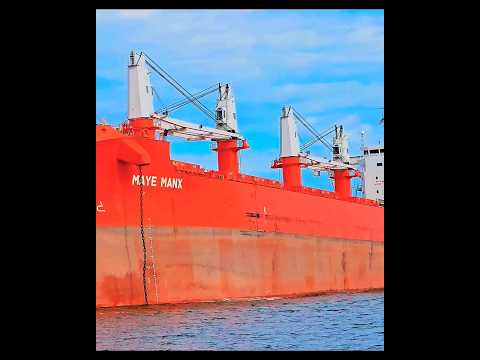 #fast dropping anchor #ford #aircraftcarrier #carrier #wow #nuclear #epic #wow #closeup #fun #nuke