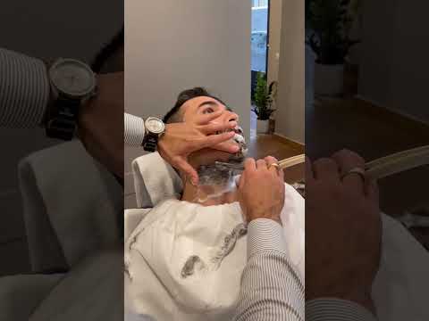 ASMR • Traditional shaving 🪒 video completo su TikTok 🫶🏻 #shave #traditionalshave #asmr