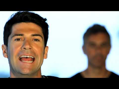 Los Cucas: "Yo te quiero querer" (videoclip oficial)