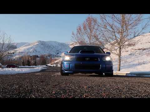 BLUE SUBARU STI 2004