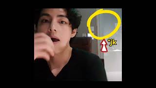 Download lagu #shorts || Jungkook Scared Taehyung Today's Vlive ✌😆🤣|| If You Dont See it You Will Miss Alot 😐#v mp3