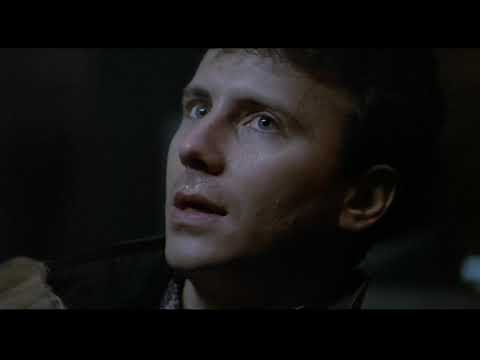 Bill Paxton Aliens Scene 04 Hudson confronts Burke