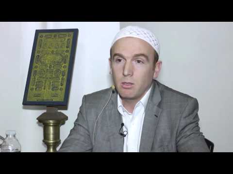 BUKURITE E BESIMIT ISLAM  - XHAMIA ET'HEM BEU, TIRANE