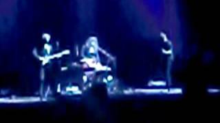 Low - Cue The Strings