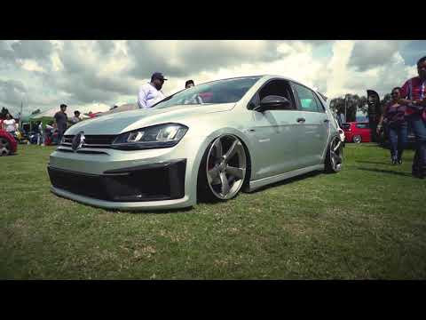 Volkswagen Golf R400