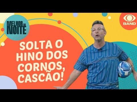 Craque Neto pede o hino dos cornos no Os Donos da Bola e se surpreende