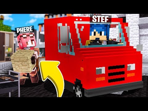 TRASLOCHIAMO NELLA NOSTRA NUOVA CASA DI MINECRAFT! *BELLISSIMA*