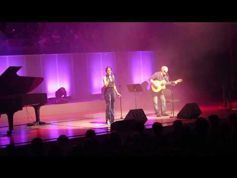 Saudades do Brasil em Portugal - Toquinho & Camilla Faustino