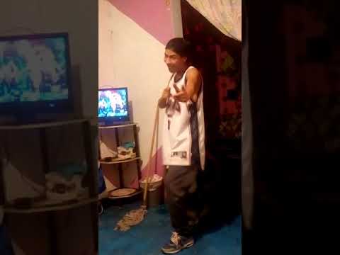 Al ritmo de la pelusa😂