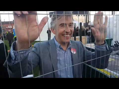 download lagu mp3 mp4 Wmc Rob Brydon, download lagu Wmc Rob Brydon gratis, unduh video klip Wmc Rob Brydon