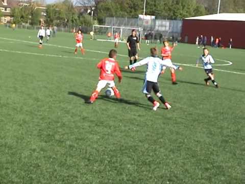 Kampioenswedstrijd DOVO JO11-1 - FC Driebergen JO11-1 eerste helft