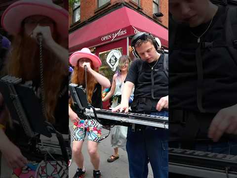 something’s in the water in NYC lmao.. ​⁠@FungiFlows ​⁠@duncanhorst