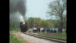 preview picture of video 'Little River Railroad Steam Locomotive110 pulls the NYCHS Charter'