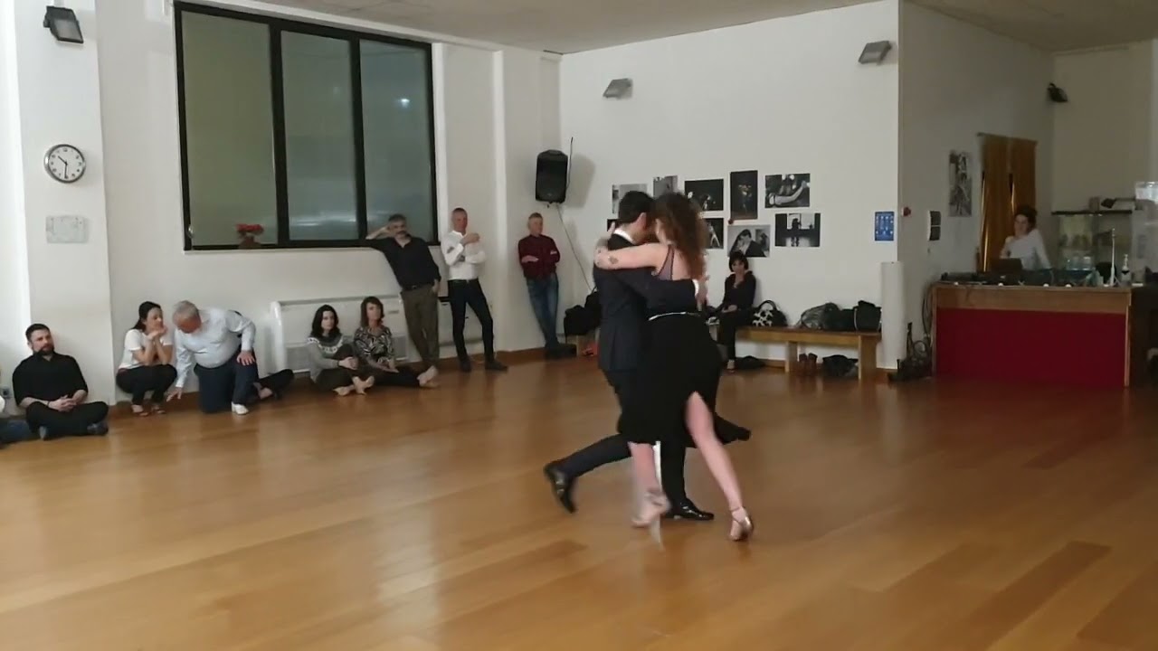 Marco Nodari y Claudia Cavagnini "Almanaque de ilusion" @Escuela de tango 22/3/2022 2-3