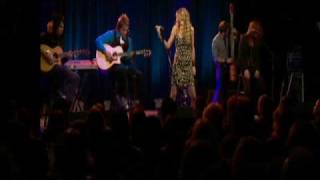 Taylor Swift &quot;Change&quot; - Live at Taylor Guitars