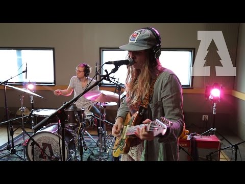 Liz Cooper & The Stampede - Hey Man | Audiotree Live