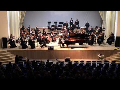 FELIPE ROJAS - W.A.  Mozart -  Concierto para piano y Orquesta #13