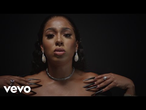 Tia Carys - Intro (Official Video)